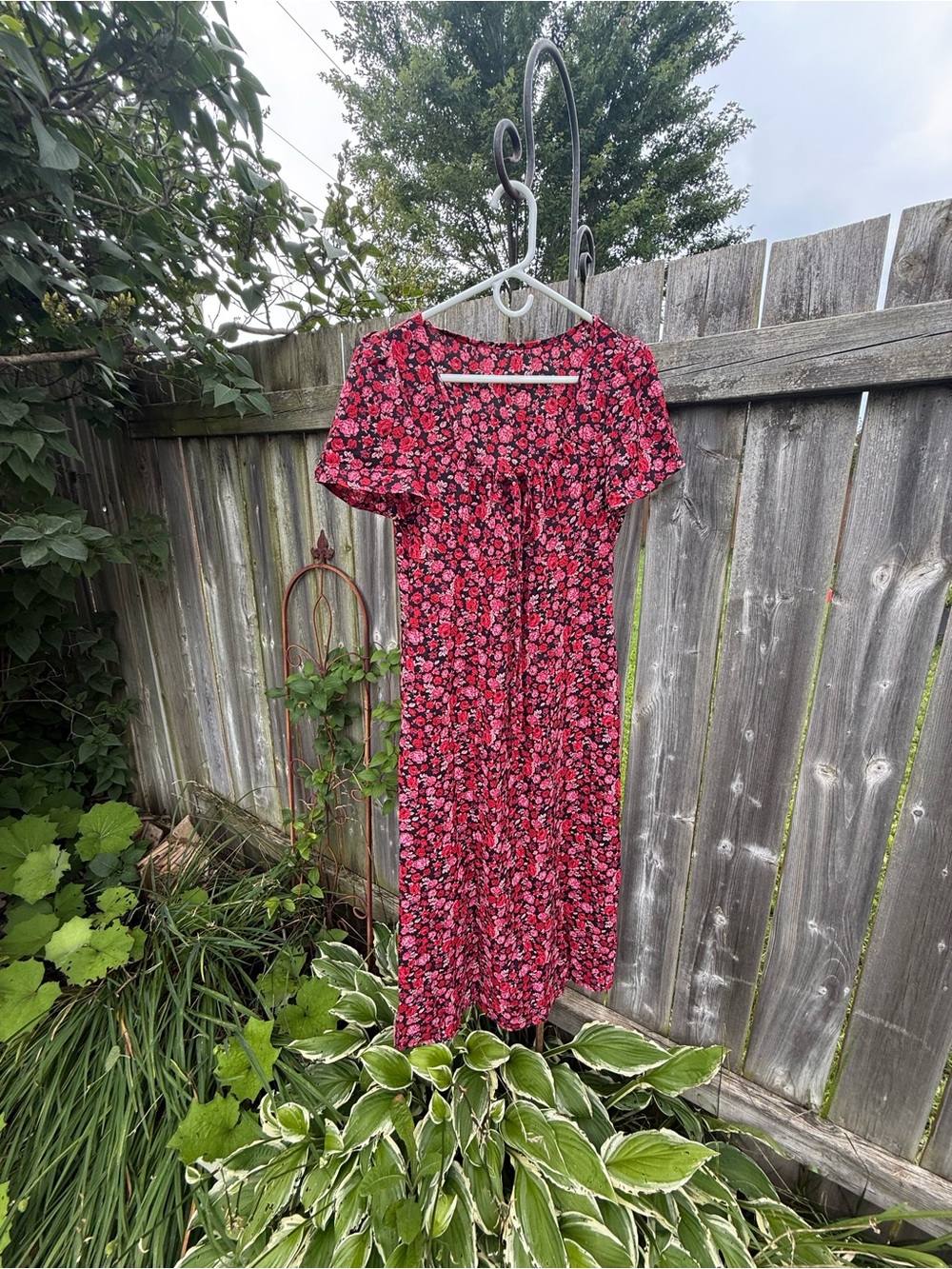 SHEIN Red and Pink Floral Short-Sleeve Midi Dress